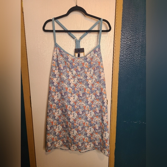 449 🎃NWT The North Face Pink and Blue Floral Camisole - Picture 1 of 4